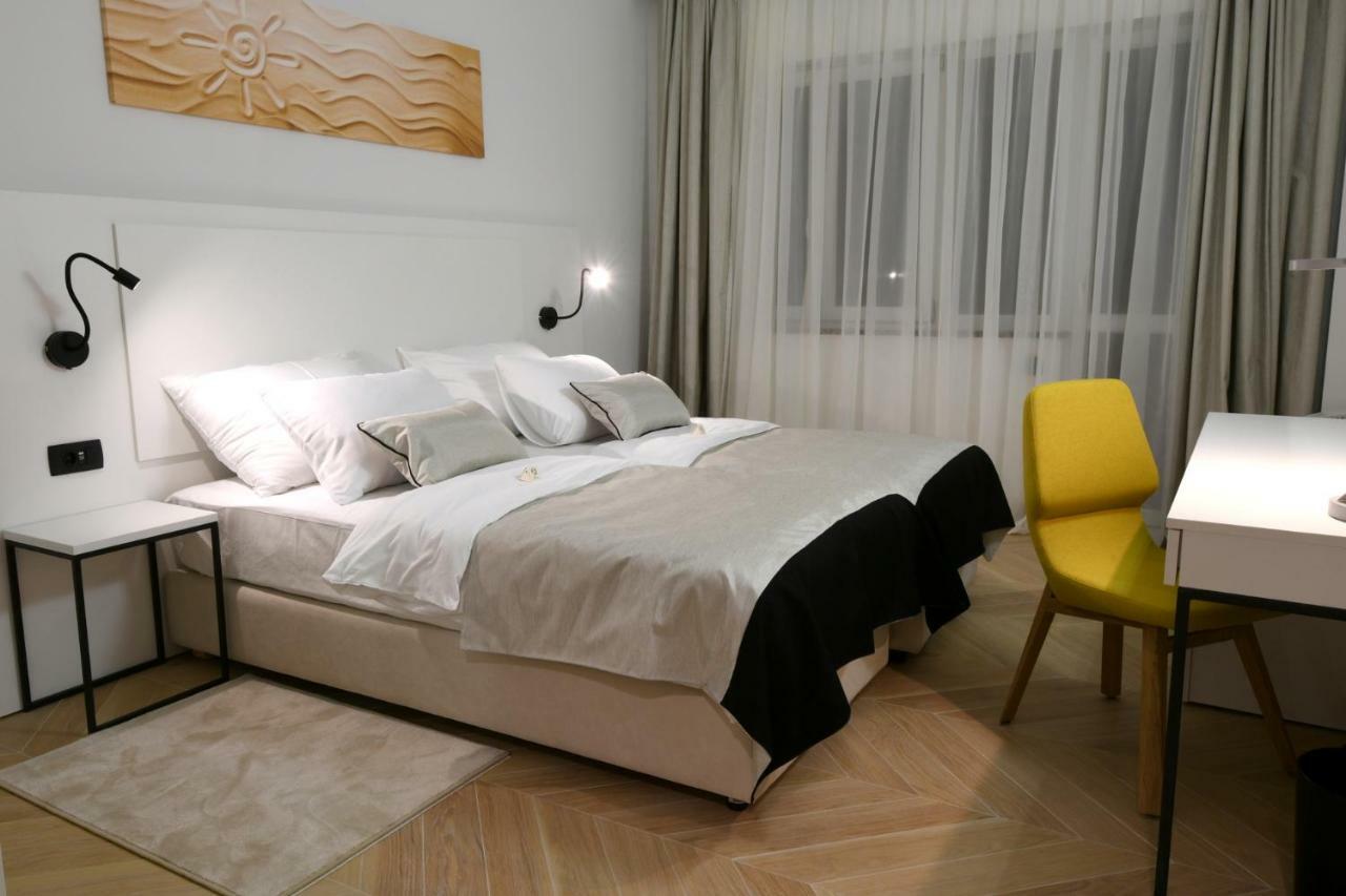 Aparthotel Milenij Baska Voda Exterior photo
